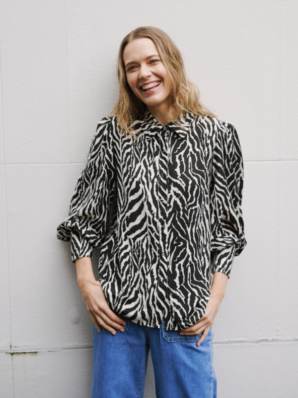 JUNGLE NIGHT BLOUSE