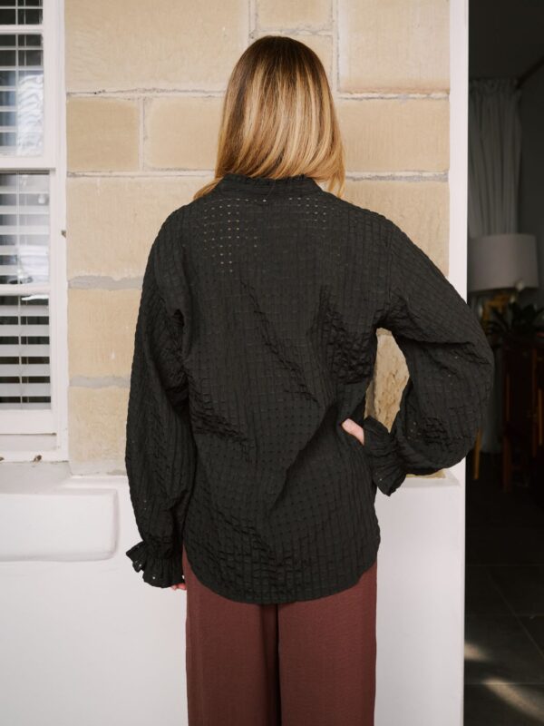 GINGHAM TEXTURE BLOUSE - Image 6
