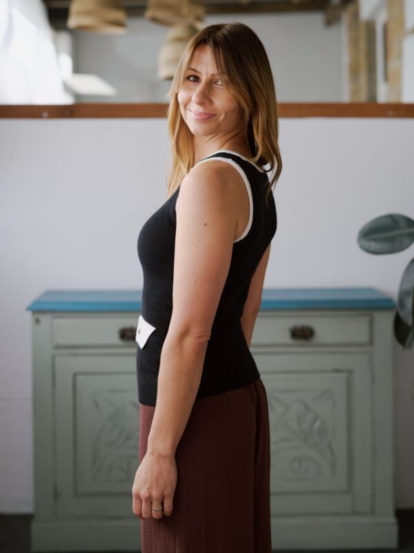 CONTRAST VEST - Image 2