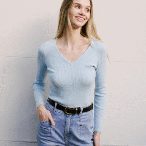 LIGHT V-NECK KNIT